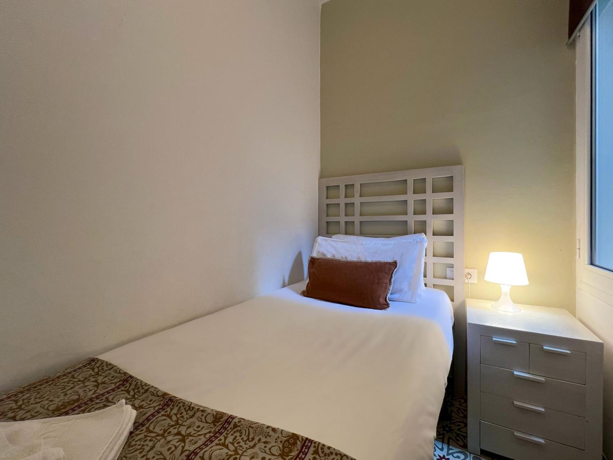 Stay U-Nique Apartments Begur Barcellona Esterno foto