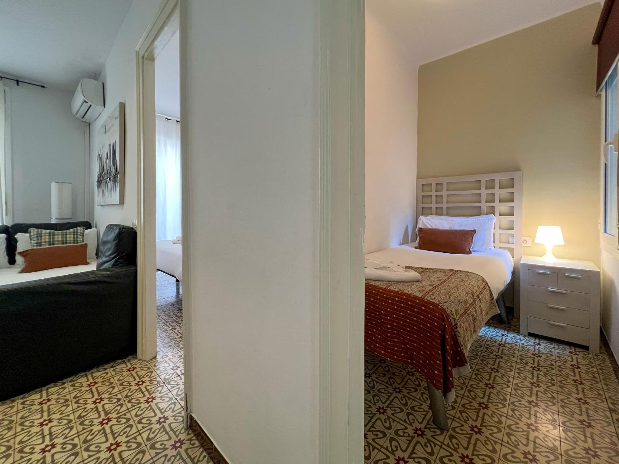 Stay U-Nique Apartments Begur Barcellona Esterno foto